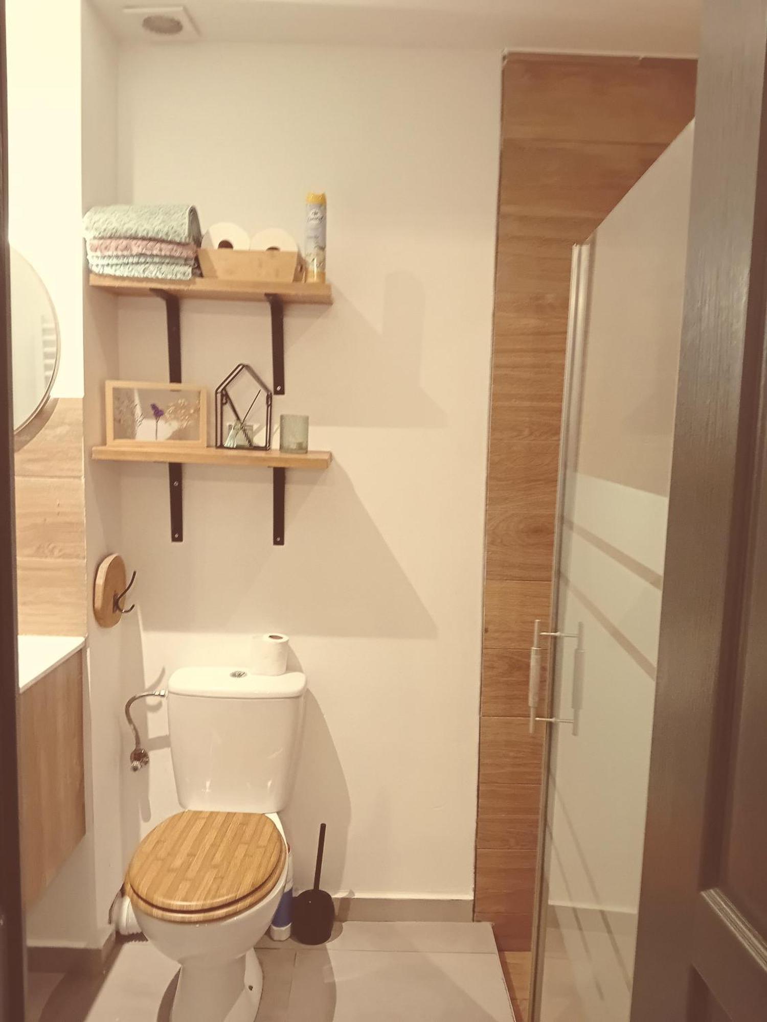 Studio Meuble 4Km Aeroport شارلروا المظهر الخارجي الصورة